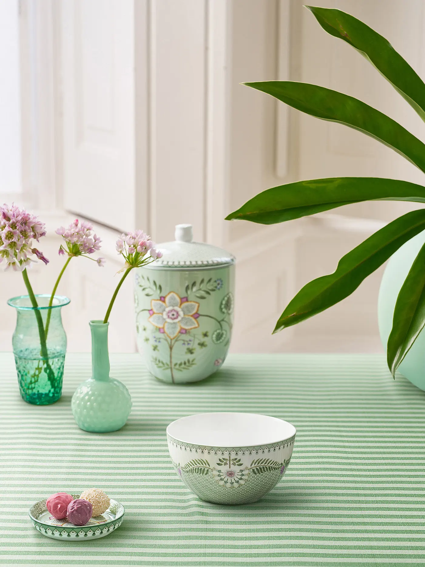PIP STUDIO | Schale LILY & LOTUS 15cm Tiles Light Gr. | 